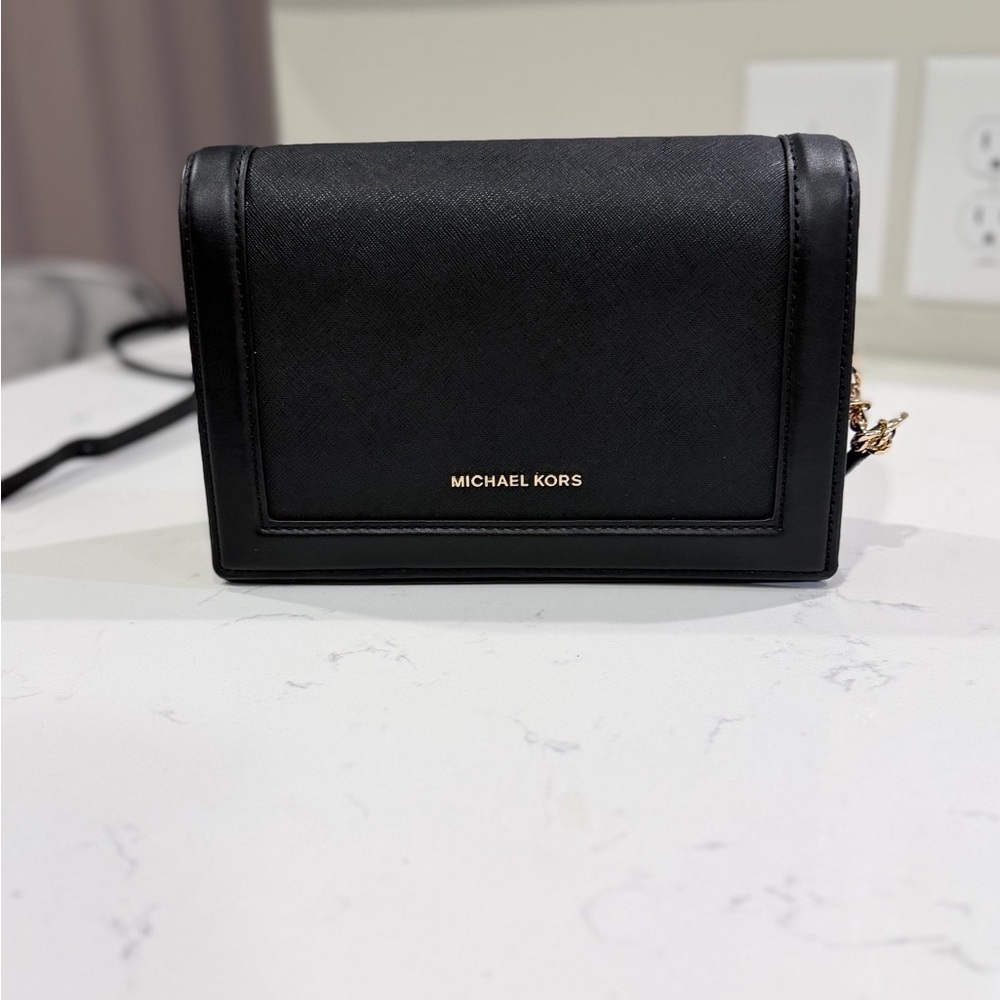 Michael Kors Elegant Black Crossbody Bag